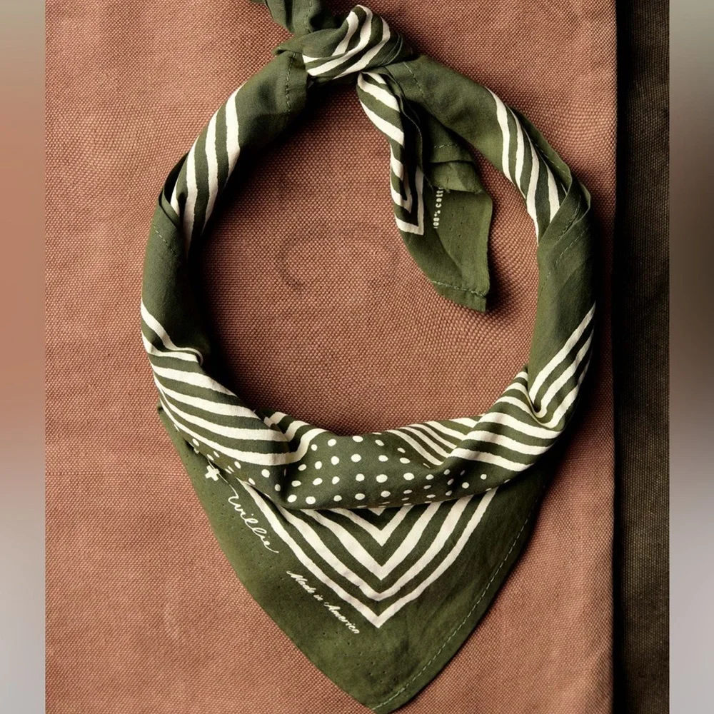 Imogene and Willie Olive Green Vintage Bandana NWOT - Picture 3 of 5